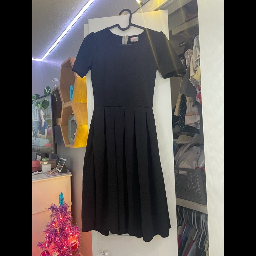 lularoe black dress